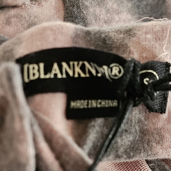 Blank NYC Drawstring Sweatpants Soft Easy Pink Leopard Print Brushed Kni… - Picture 8 of 8